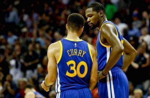 雷霆狂跳爵士舞 亚历山大飙新高54分