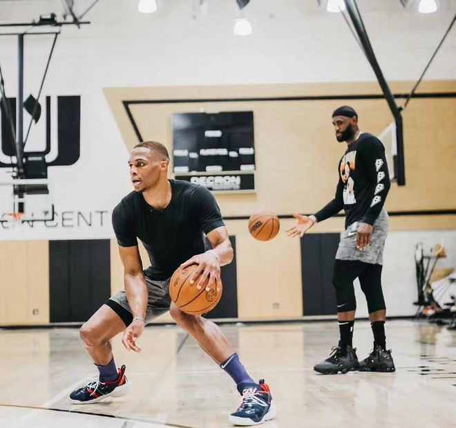 拜仁3-1惨败阿森纳，五档次差距彻底暴露，豪门实力天壤之别！